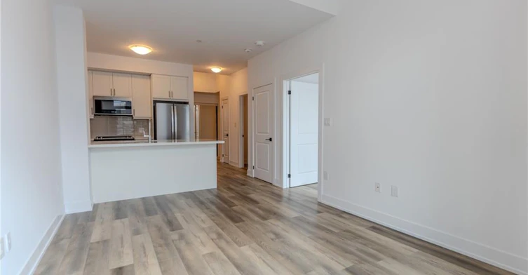 1213-470 Dundas Street E, Hamilton, ON, L8B 2A6 - 2
