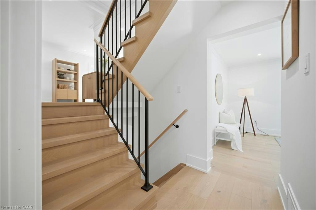 1379 Christina Court, Burlington, ON, L7P 2V8 - 14
