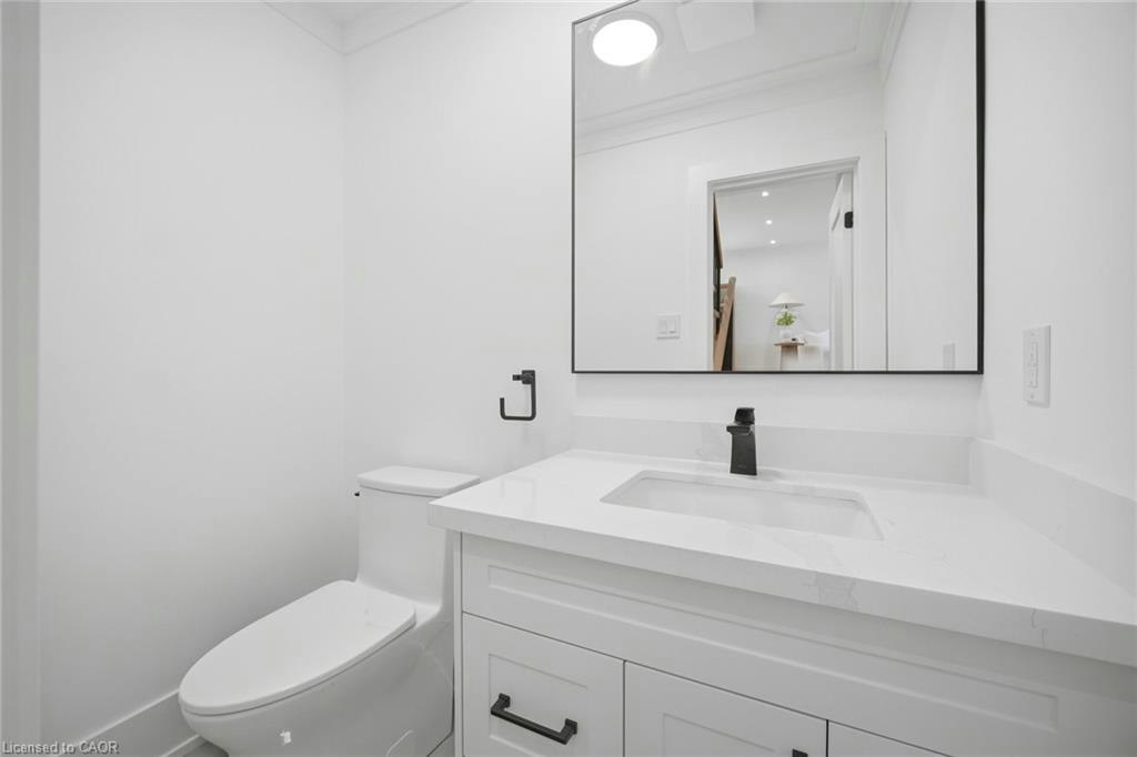 1379 Christina Court, Burlington, ON, L7P 2V8 - 17