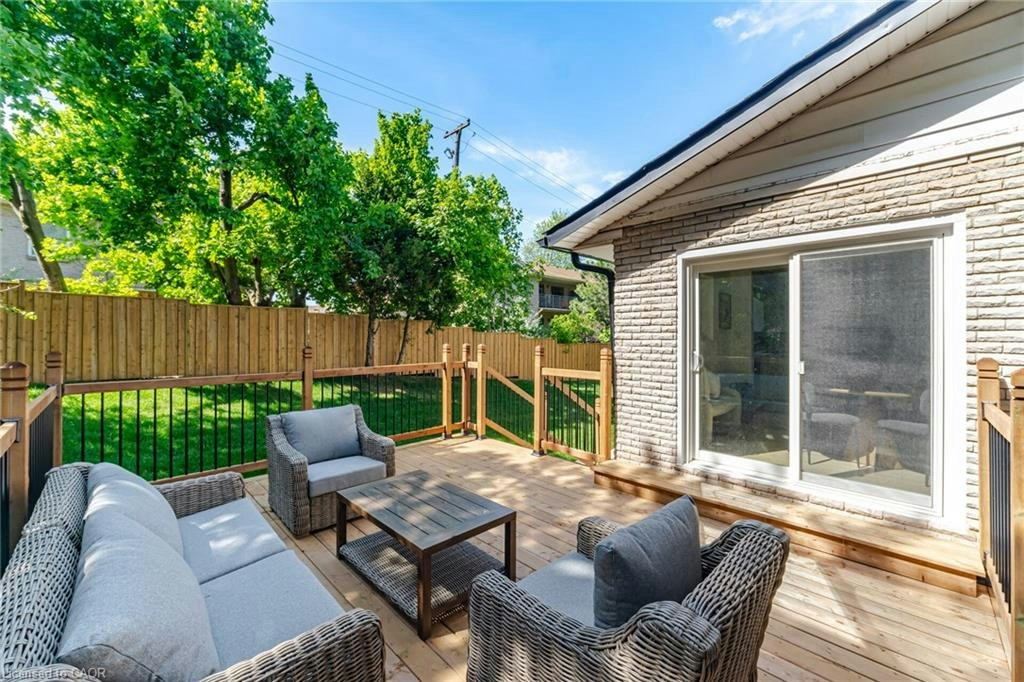 1379 Christina Court, Burlington, ON, L7P 2V8 - 33