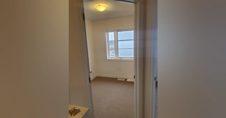 112-575 Woodward Avenue, Hamilton, ON, L8H 0B3 - 13