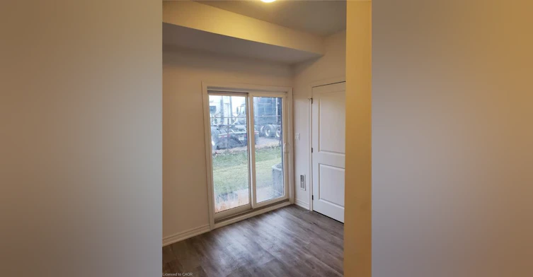 112-575 Woodward Avenue, Hamilton, ON, L8H 0B3 - 10