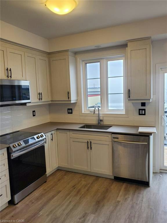 112-575 Woodward Avenue, Hamilton, ON, L8H 0B3 - 3
