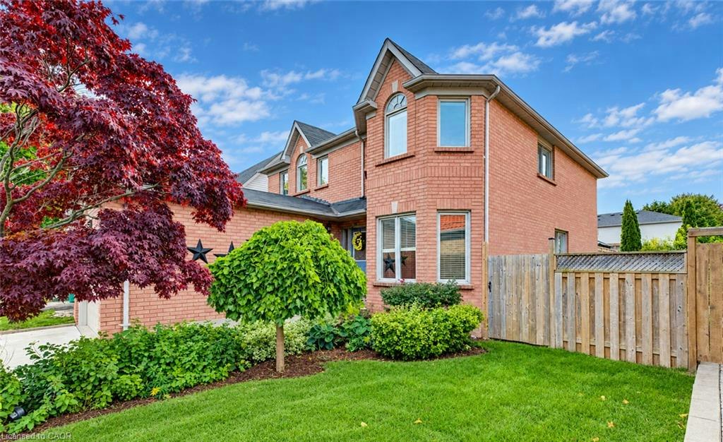 11 Peregrine Crescent, Cambridge, ON, N1T 1N9
