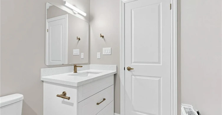 Unit 8-71 Sanford Avenue S, Hamilton, ON, L8M 2G7 - 19