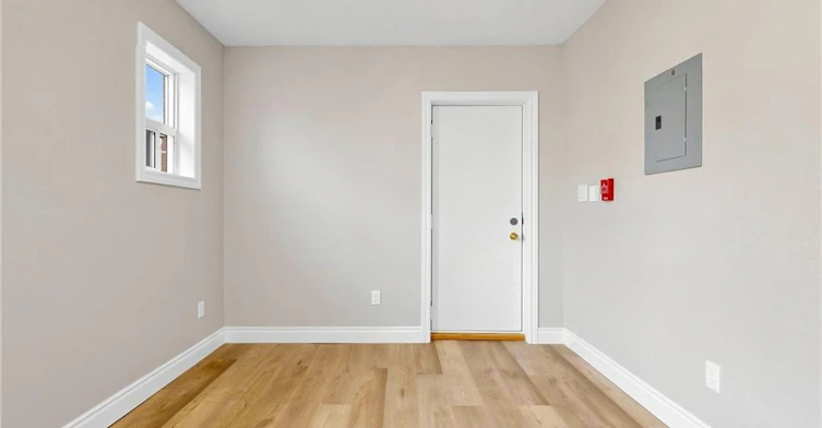 Unit 8-71 Sanford Avenue S, Hamilton, ON, L8M 2G7 - 17