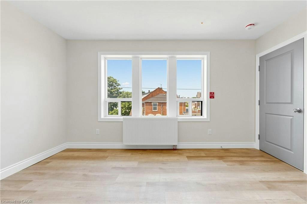 Unit 9-71 Sanford Avenue S, Hamilton, ON, L8M 2G7 2