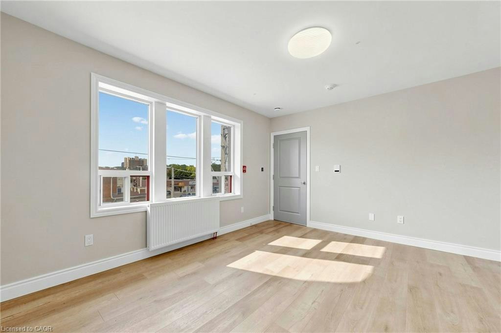 Unit 9-71 Sanford Avenue S, Hamilton, ON, L8M 2G7 3