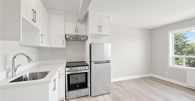 Unit 9-71 Sanford Avenue S, Hamilton, ON, L8M 2G7 - 10