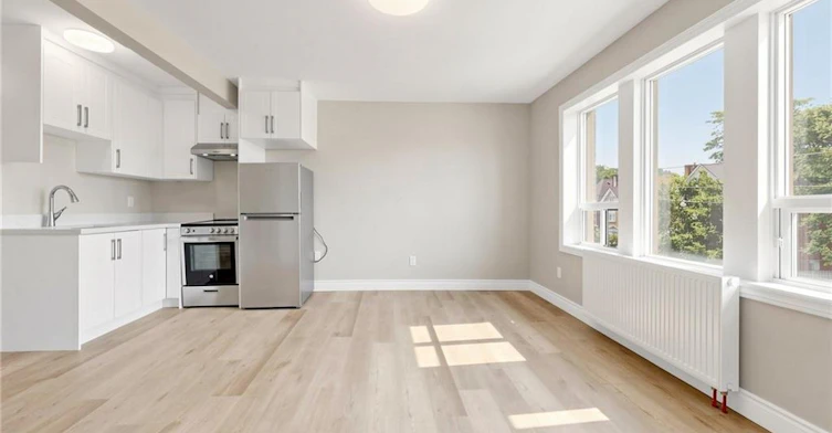 Unit 9-71 Sanford Avenue S, Hamilton, ON, L8M 2G7 - 5