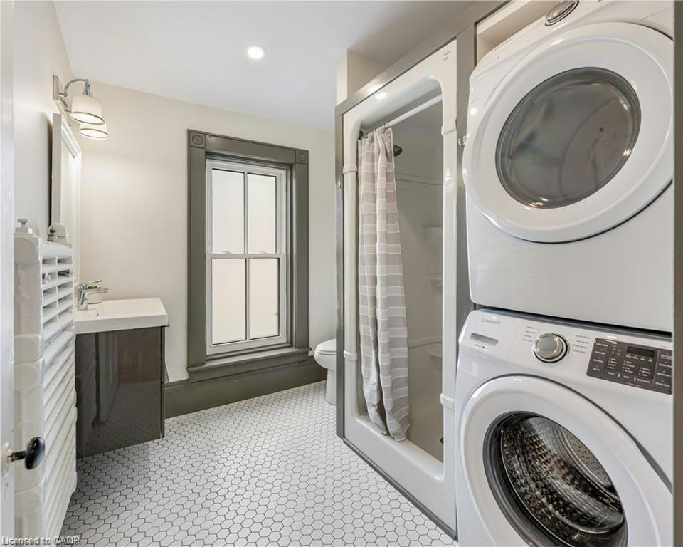 UPPER-26 Courtland Avenue E, Kitchener, ON, N2G 2T5 - 12