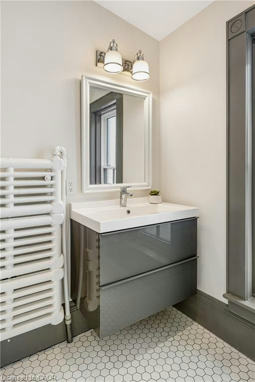 UPPER-26 Courtland Avenue E, Kitchener, ON, N2G 2T5 - 13