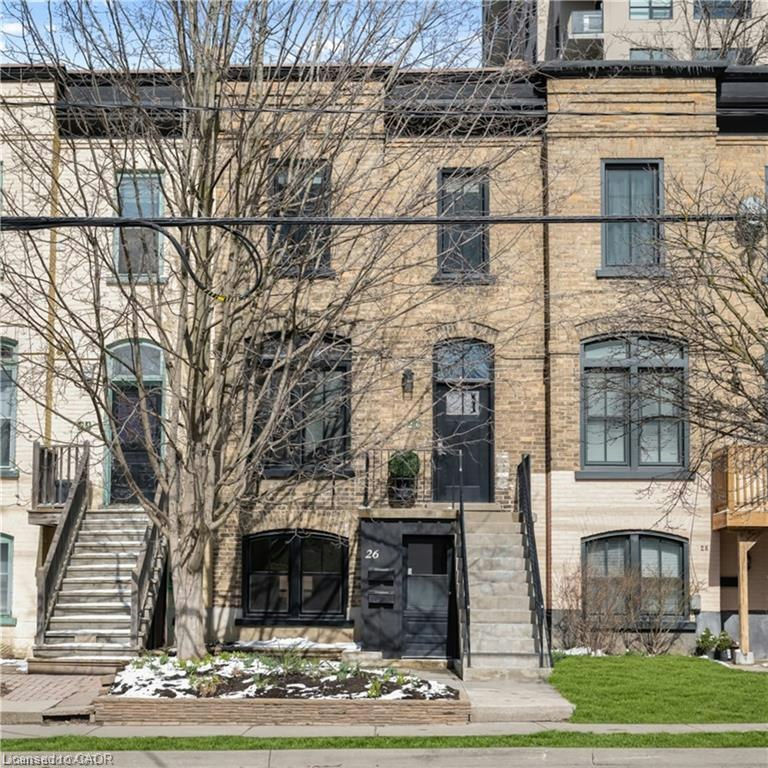 UPPER-26 Courtland Avenue E, Kitchener, ON, N2G 2T5 - 2
