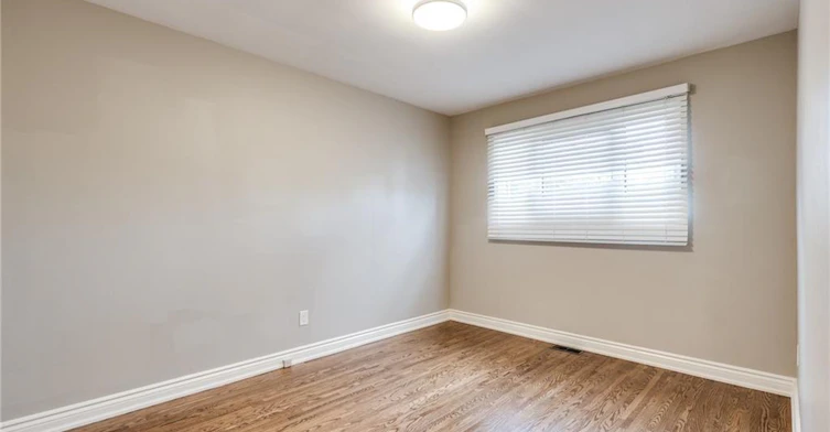 116 Mohawk Road W, Hamilton, ON, L9C 1W1 - 14