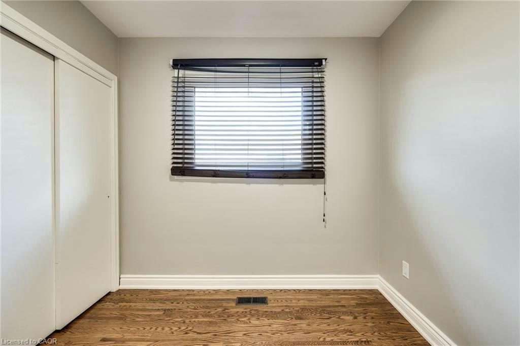 116 Mohawk Road W, Hamilton, ON, L9C 1W1 - 12