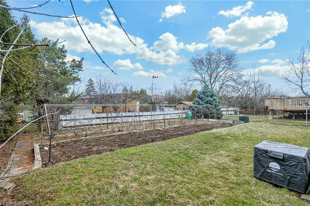116 Mohawk Road W, Hamilton, ON, L9C 1W1 - 18