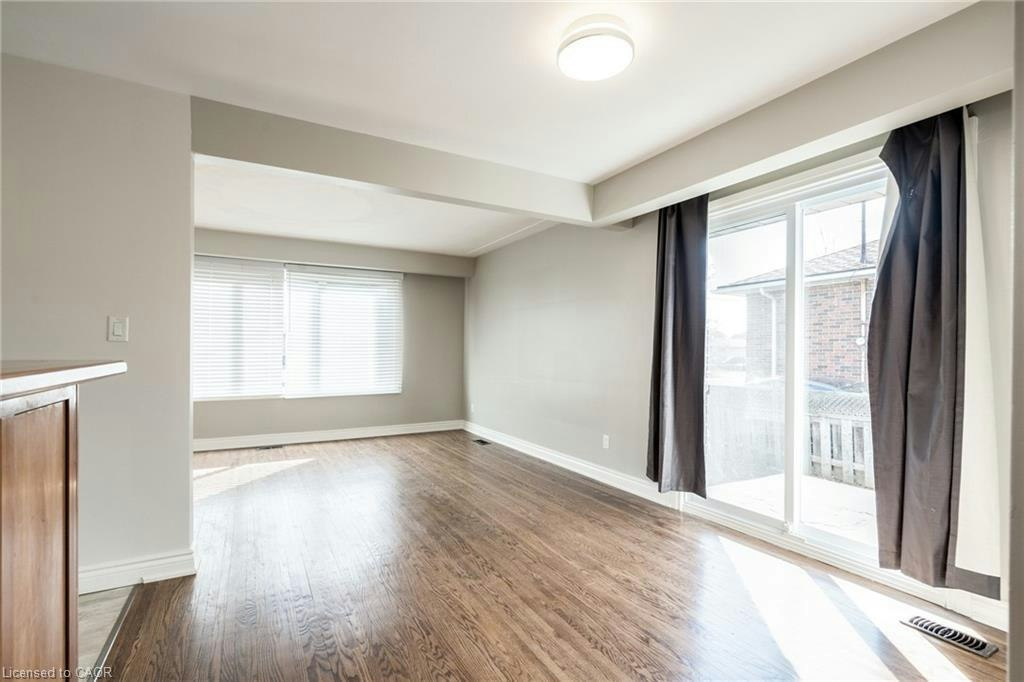 116 Mohawk Road W, Hamilton, ON, L9C 1W1 - 7