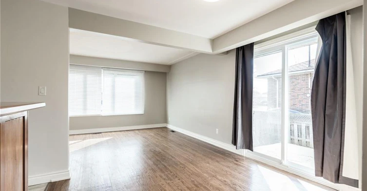116 Mohawk Road W, Hamilton, ON, L9C 1W1 - 7