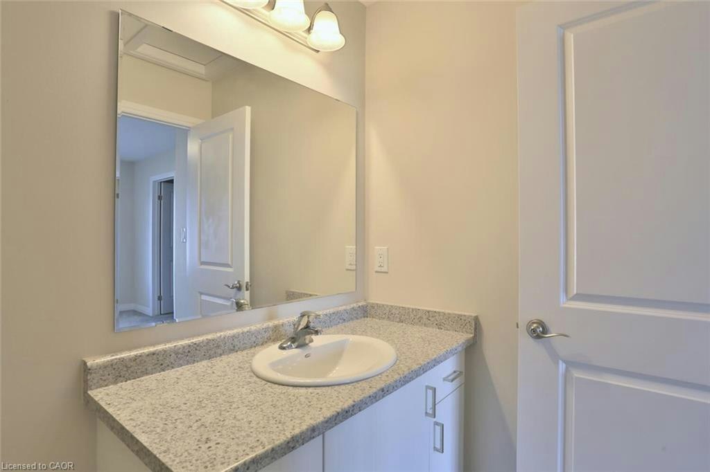 25 Sportsman Hill Street, Kitchener, ON, N2P 0J2 - 24