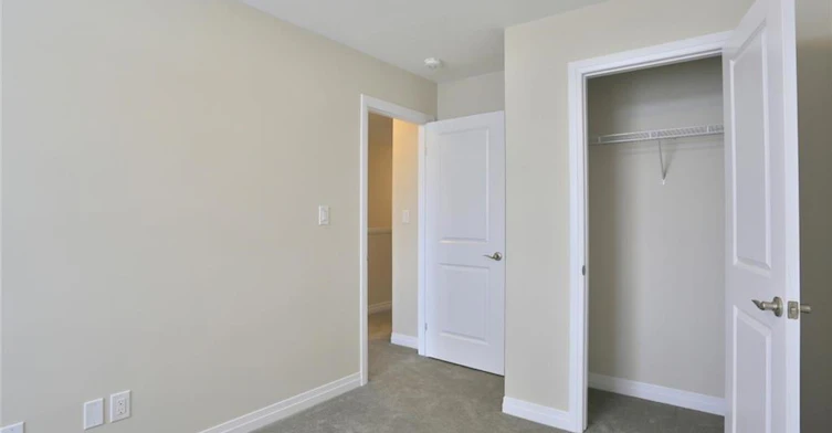 25 Sportsman Hill Street, Kitchener, ON, N2P 0J2 - 17