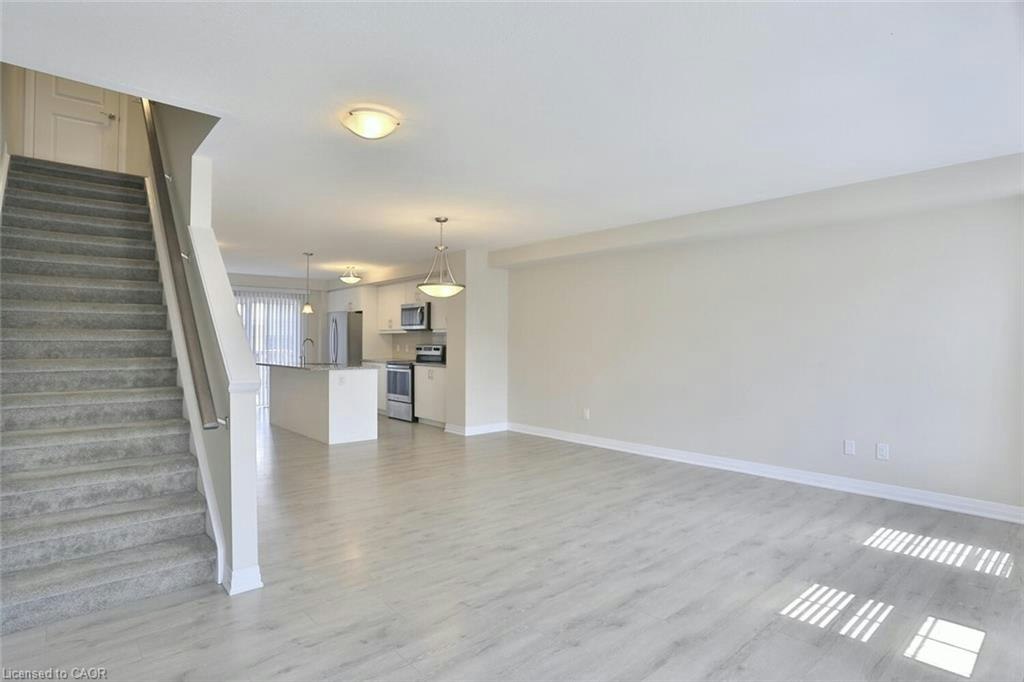 25 Sportsman Hill Street, Kitchener, ON, N2P 0J2 - 7
