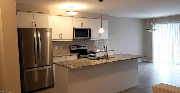 65 Fenside Street, Kitchener, ON, N2P 0J5 - 2