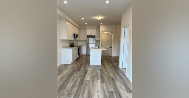 7-40 Zinfandel Drive, Hamilton, ON, L8E 0L1 - 3