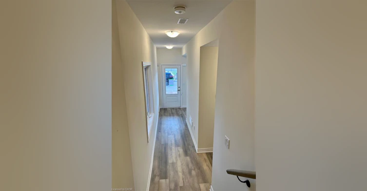 7-40 Zinfandel Drive, Hamilton, ON, L8E 0L1 - 2