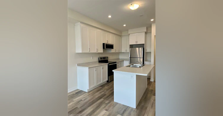 7-40 Zinfandel Drive, Hamilton, ON, L8E 0L1 - 18