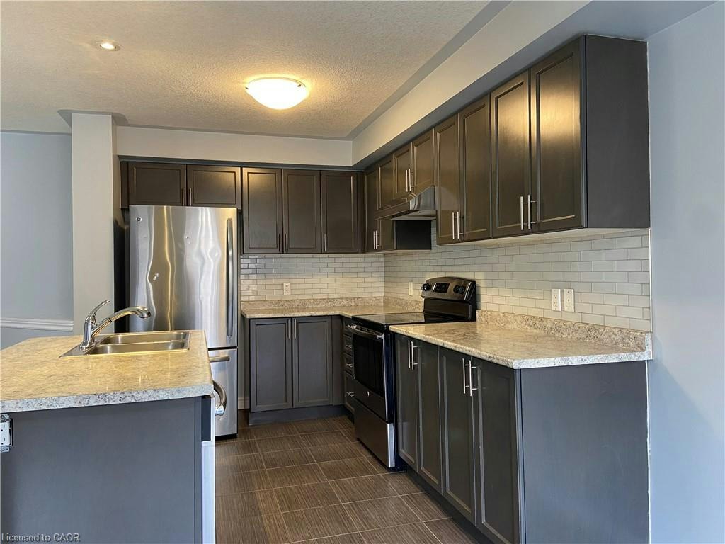 90 Bloom Crescent, Hamilton, ON, L0R 1P0 - 2