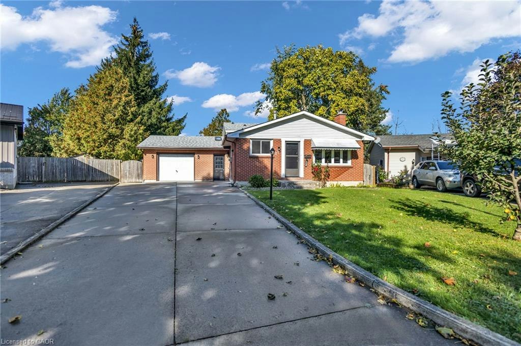 27 Toulon Crescent, London, ON, N5V 1J4