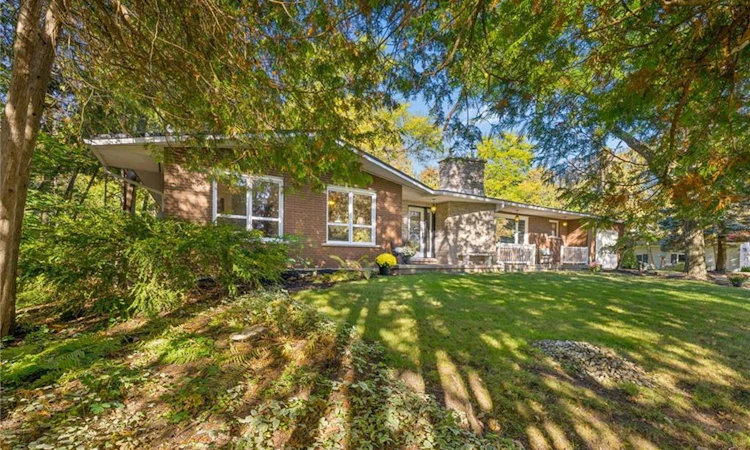 42 Greenwood Road