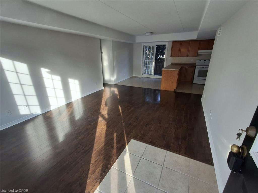 15-996 Rymal Road E, Hamilton, ON, L8W 3N5 - 2