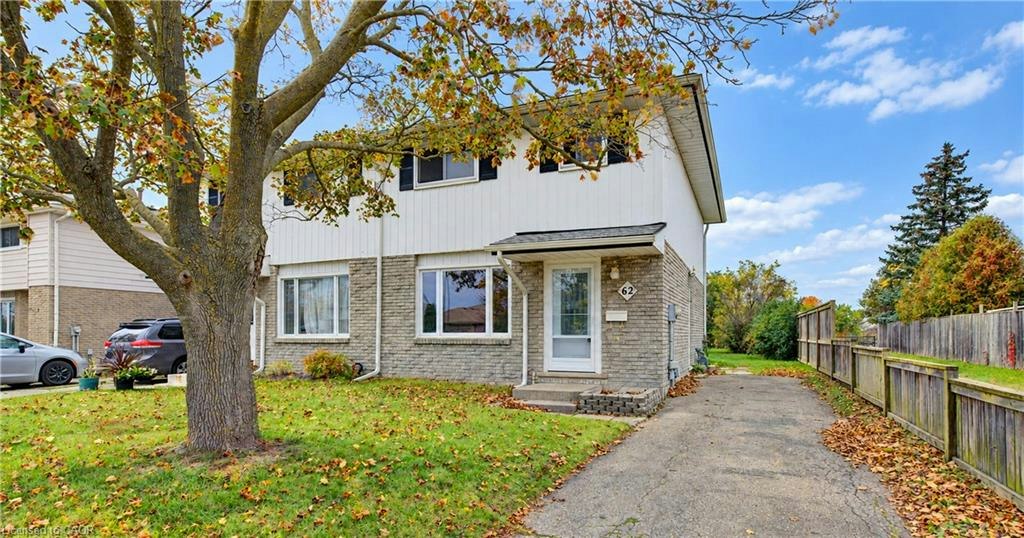 62 The Country Way, Kitchener, ON, N2E 2K8
