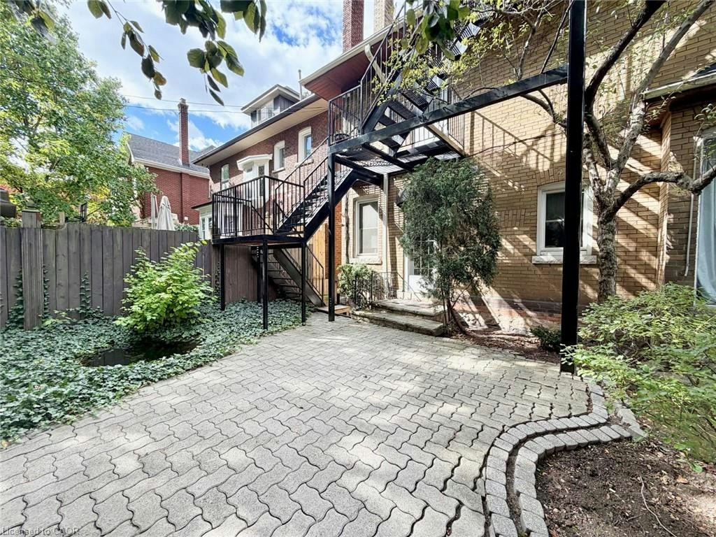 Unit 2-241 Macnab Street S, Hamilton, ON, L8P 3E2