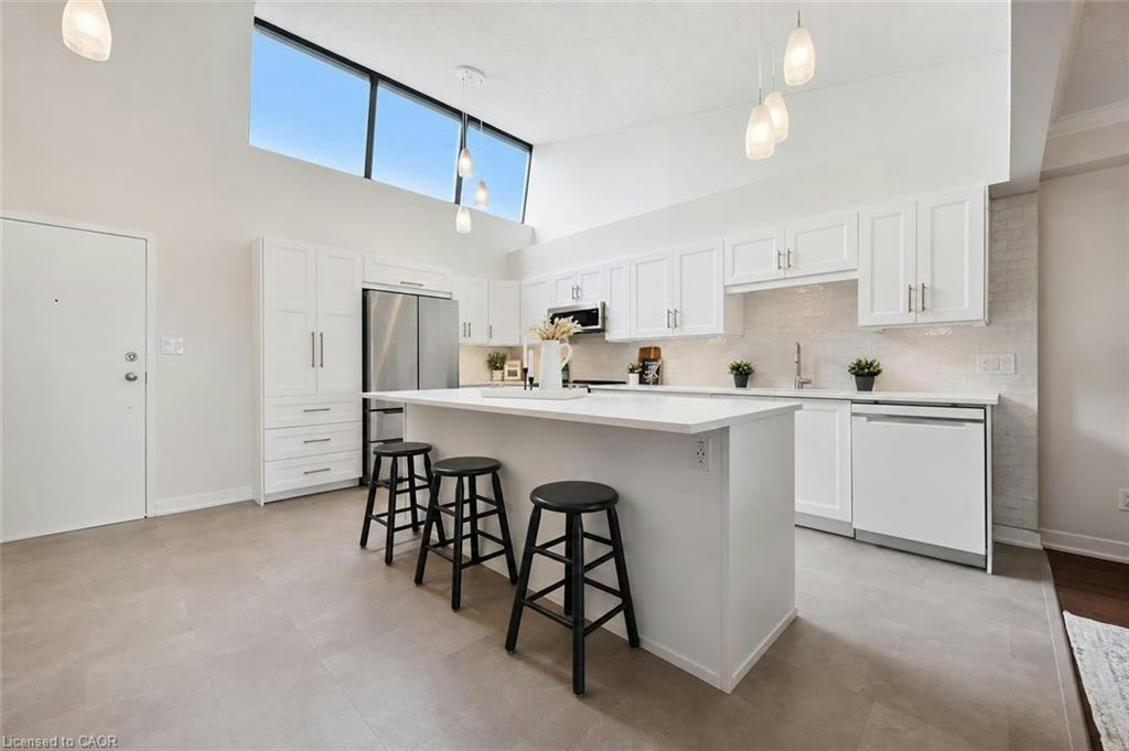 PH2-260 Sheldon Avenue N, Kitchener, ON, N2H 6P2