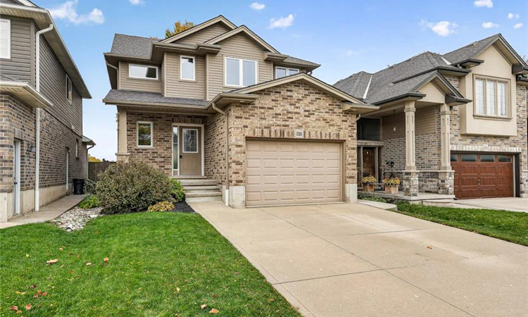 1028 Alberni Road