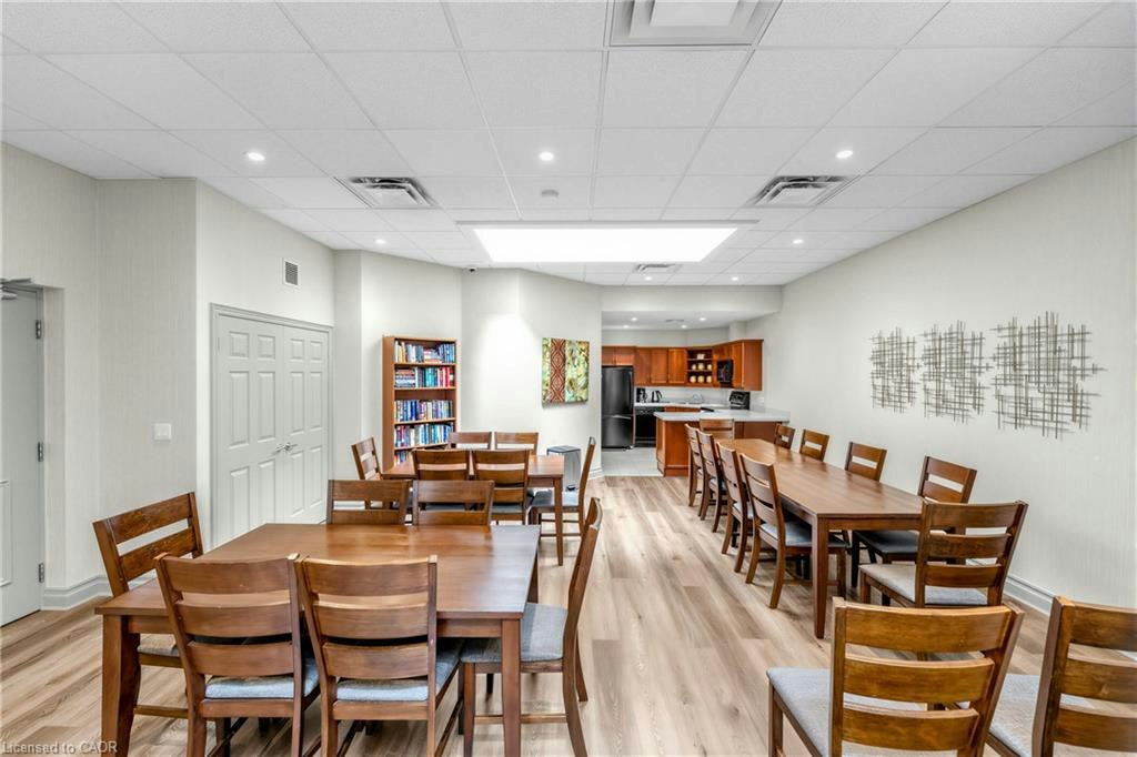 PH 1-1477 Lakeshore Road, Burlington, ON, L7S 1B5 - 39