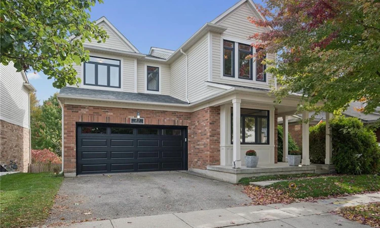 83 Glazebrook Crescent