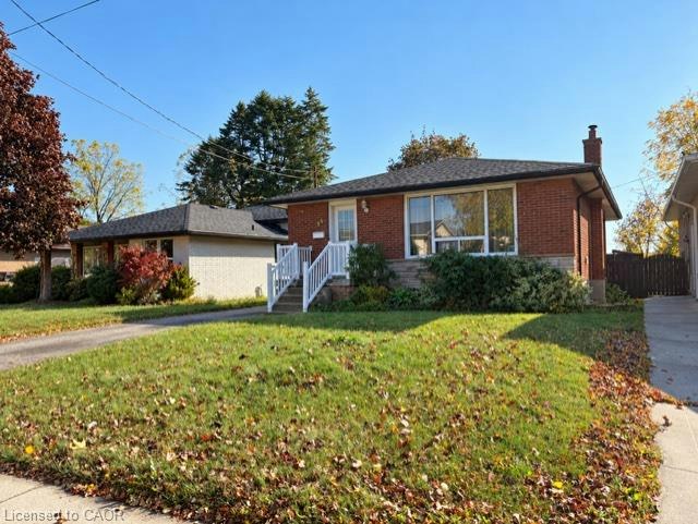 35 Bonaventure Drive, Hamilton, ON, L9C 4P4