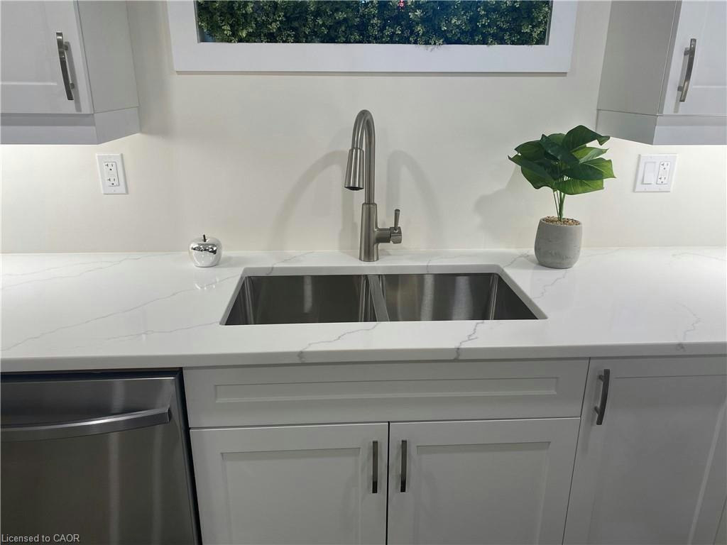 2ND UNIT-88 Henry Street, Cambridge, ON, N1R 3W8 - 5