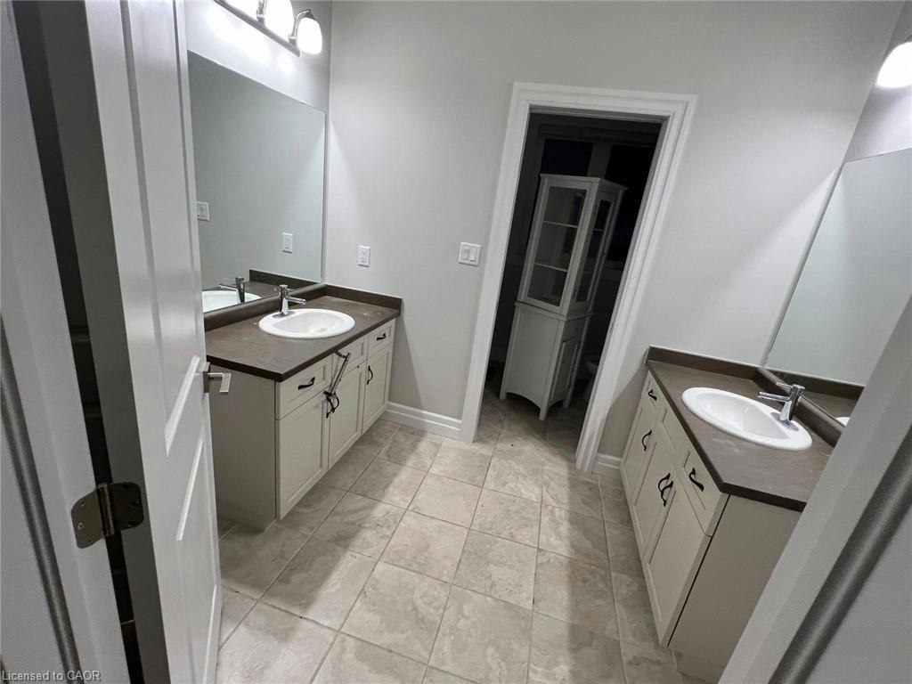 106 Greenwich Avenue, Hamilton, ON, L8J 0L6 - 32