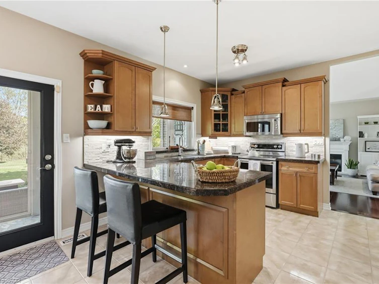 14 Gavin Drive, Hamilton, ON, L8B 0Z2 - 12