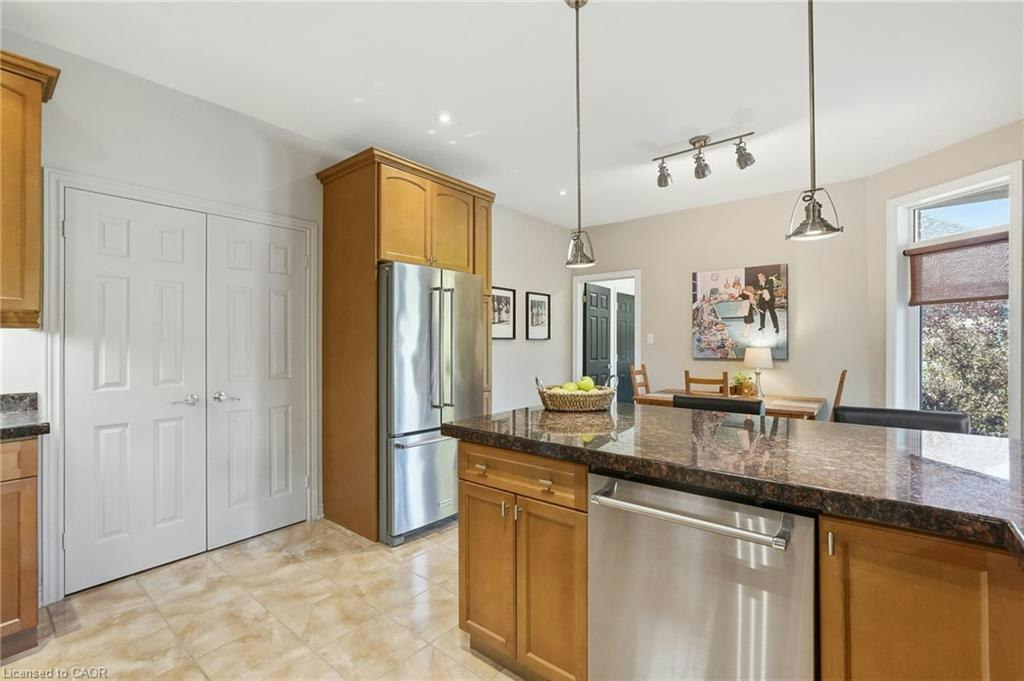 14 Gavin Drive, Hamilton, ON, L8B 0Z2 - 14