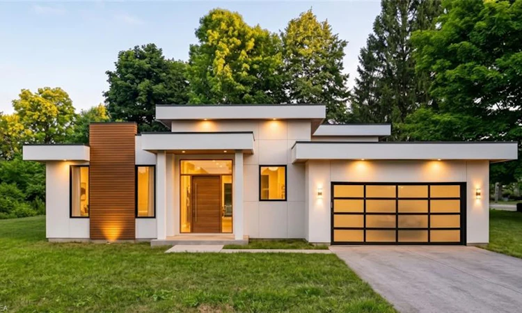 3 Lakeside Lane