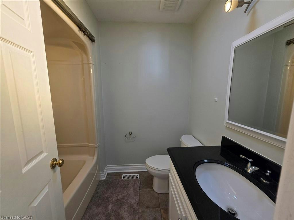 Upper-37 Fox Trail, St. Catharines, ON, L2S 3T7 - 11