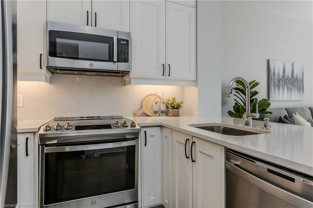 112-460 Gordon Krantz Avenue, Milton, ON, L9E 1Z2 - 10