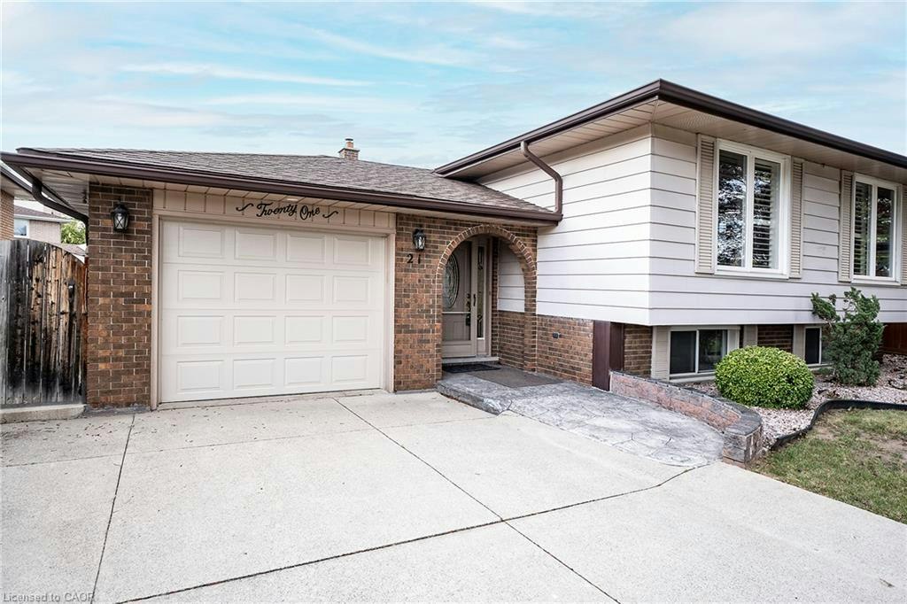 21 Green Forest Drive, Hamilton, ON, L8G 3A9 - 2