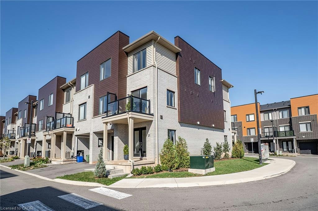 31 Dryden Lane, Hamilton, ON, N8H 1N4