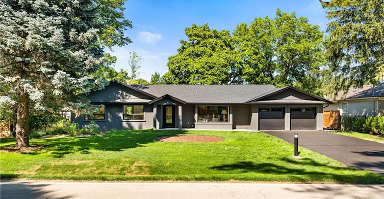 201 Trelawn Avenue, Oakville, ON, L6J 4R3